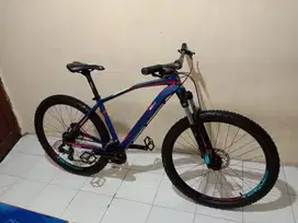 Sepeda gunung thrill