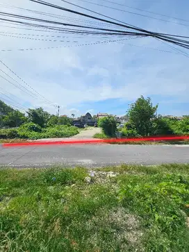Dijual Tanah Posisi Hook di Jalan  Dewi Sri Kuta Bali