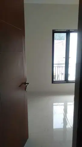 Dijual Rumah baru Minimalis 2 Lantai Harga Nego larangan indah