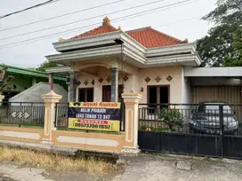 Dijual cepat!! Rumah strategis SHM dekat CITRALAND KEDAMEAN GRESIK