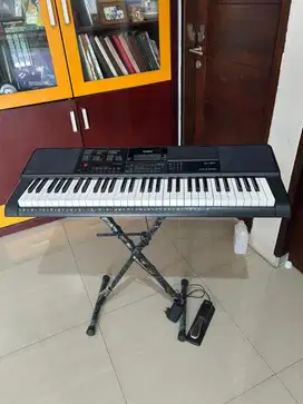 Keyboard Casio CTX 700 Like New