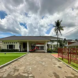 Gedung Mewah Komersil Lokasi Premium