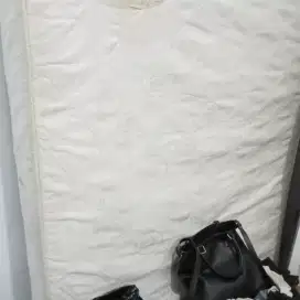 Kasur no 2,  bekas pakai