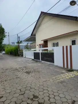 DIJUAL rumah nyaman dan tenang, dekat pusat kota Semaramg