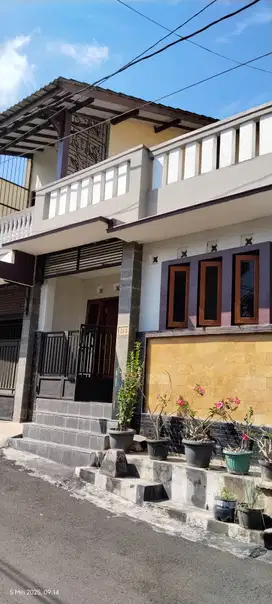 Rumah cantik di Pasadena bebas banjir siap pakai