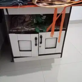 Meja kayu pesantren