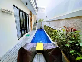 Dijual Villa Modern 2 Lantai ada Kolam Renang di Ungasan