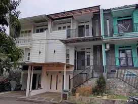DIJUAL RUMAH SIAP HUNI DEKAT TOL KUKUSAN NANGKA BEJI TIMUR – DEPOK