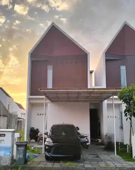 EMA323 Dijual Rumah SIAP HUNI 2 LT Murahh Nyaman di Jivana Gedangan