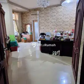 Jual Villa Komplek Tasbih 1