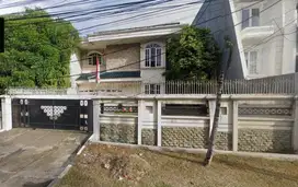DIJUAL Rumah BESAR MODERN SIAP HUNI jl pluit utara raya jakarta utara