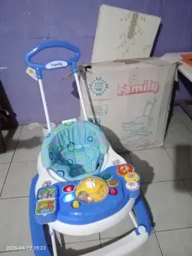 PL baby Walker merk Family