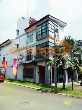 Dijual atau disewakan Ruko Hook lokasi strategis di depan Cibubur City