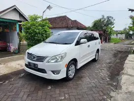 Toyota Kijang Innova 2012 Bensin