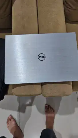 Laptop dell vastro 14- 5459 DUAL VGA