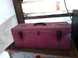 kotak perkakas krisbow