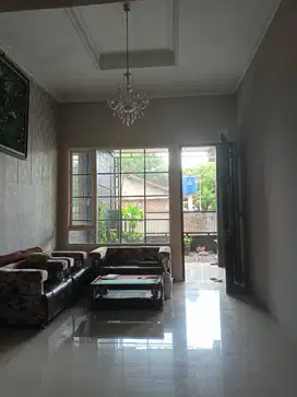 Disewakan rumah di Pondok Melati III Jatiwarna Bekasi (4 KT, 2 Toilet)