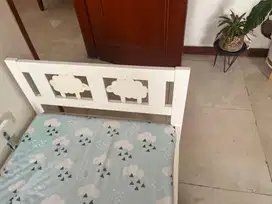 Toddler/kids bed