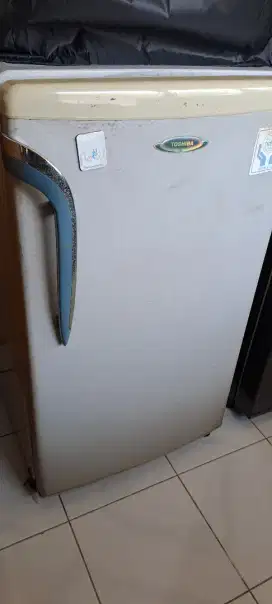 Kulkas Toshiba satu pintu