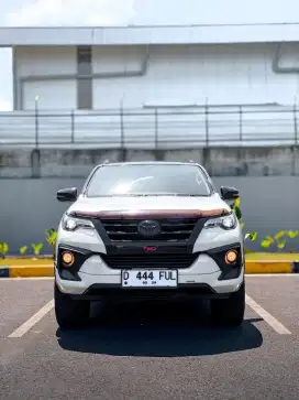Toyota Fortuner VRZ TRD 2.4 AT 2019