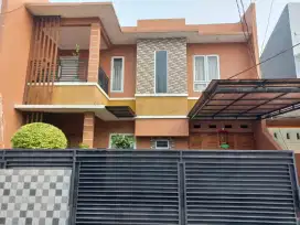 RUMAH MEWAH DI PURI BINTARA REGENCY, BEAKSI BARAT, DEKAT PONDOK KOPI
