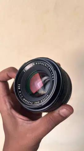 lensa fujinon 35mm f1.4