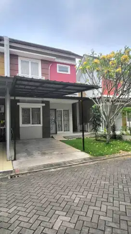 Rumah Bagus, MURAH, 2 Lantai di cluster Serpong Lagoon, BSD Tangsel.