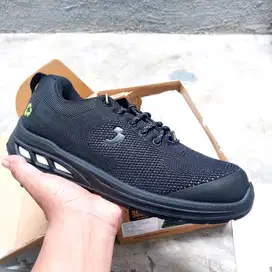 Sepatu Safety Jogger