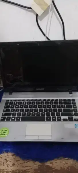 Laptop samsung bekas