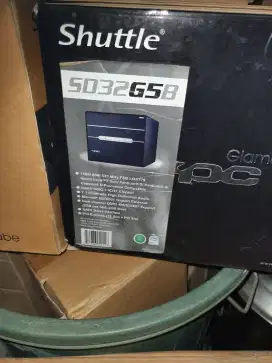 Jual komputer + layar monitor