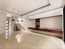 Dijual Rumah Lux Siap Huni di Sayap Burangrang dan Gatot Subroto