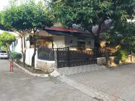 Rumah nyaman di griya bintara indah bekasi barat