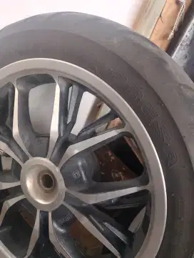 Jual Velg Motor + Ban masih tebellll