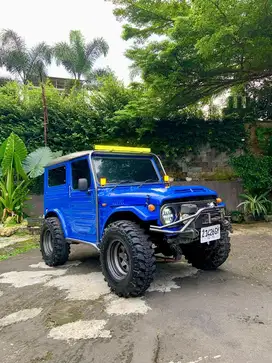 suzuki jimny jangkrik lj80 full option bisa tuker tambah