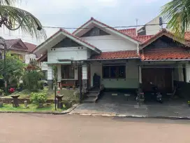 Disewakan Bulanan Rumah Pesona Khayangan Blok CK No 28
