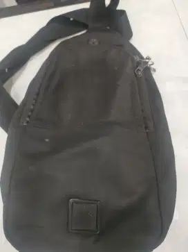 Tas selempang hugo boss asli