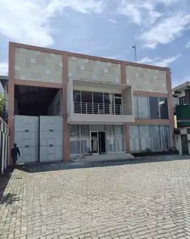 Dusewakan Gudang dan kantor di sleman
