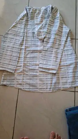 Baju garis garis wanita