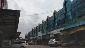 Ruko Arsiktektur Modern, Luas dan Strategis Di Kawasan Perumaha