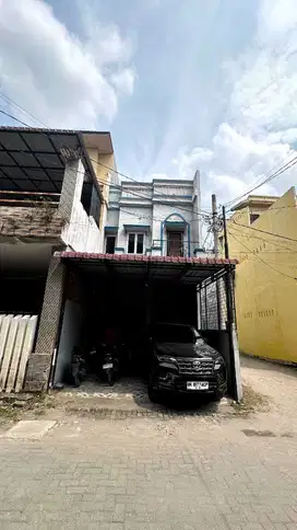 Rumah Hook di Menteng 7 Dalam komplek Jual Cepat