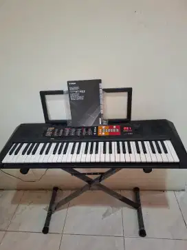 Keyboard Merk Yamaha