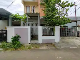 Rumah Hook Griya Loka BSD 2 Lantai Siap Huni