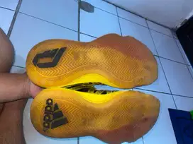 Sepatu Adidas Sport Seken
