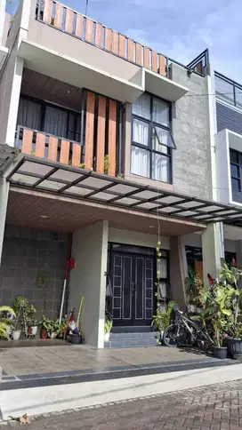 Dijual Rumah Komp SSP sariwangi teknologi. bandung