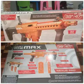 Main nan anak laki laki barang seperti baru