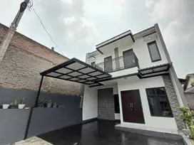 Rumah Cluster Siap Huni Dekat Toll Jakarta Selatan