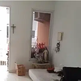 Jual Murah,Rumah 3 lantai,lebar 8,kamar 8 unit,Kelapa Gading
