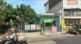 Rumah pribadi, Klinik, dan Apotek