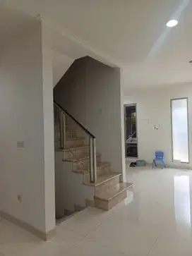 Disewa rumah Golf Island Furnished