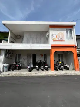 Kost exclusive estetik full Penghuni dekat kampus AMIKOM, UGM, UII UPN